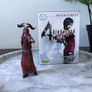 Resident Evil 4 Agatsuma Los Illuminados Red Monk Mini Figure